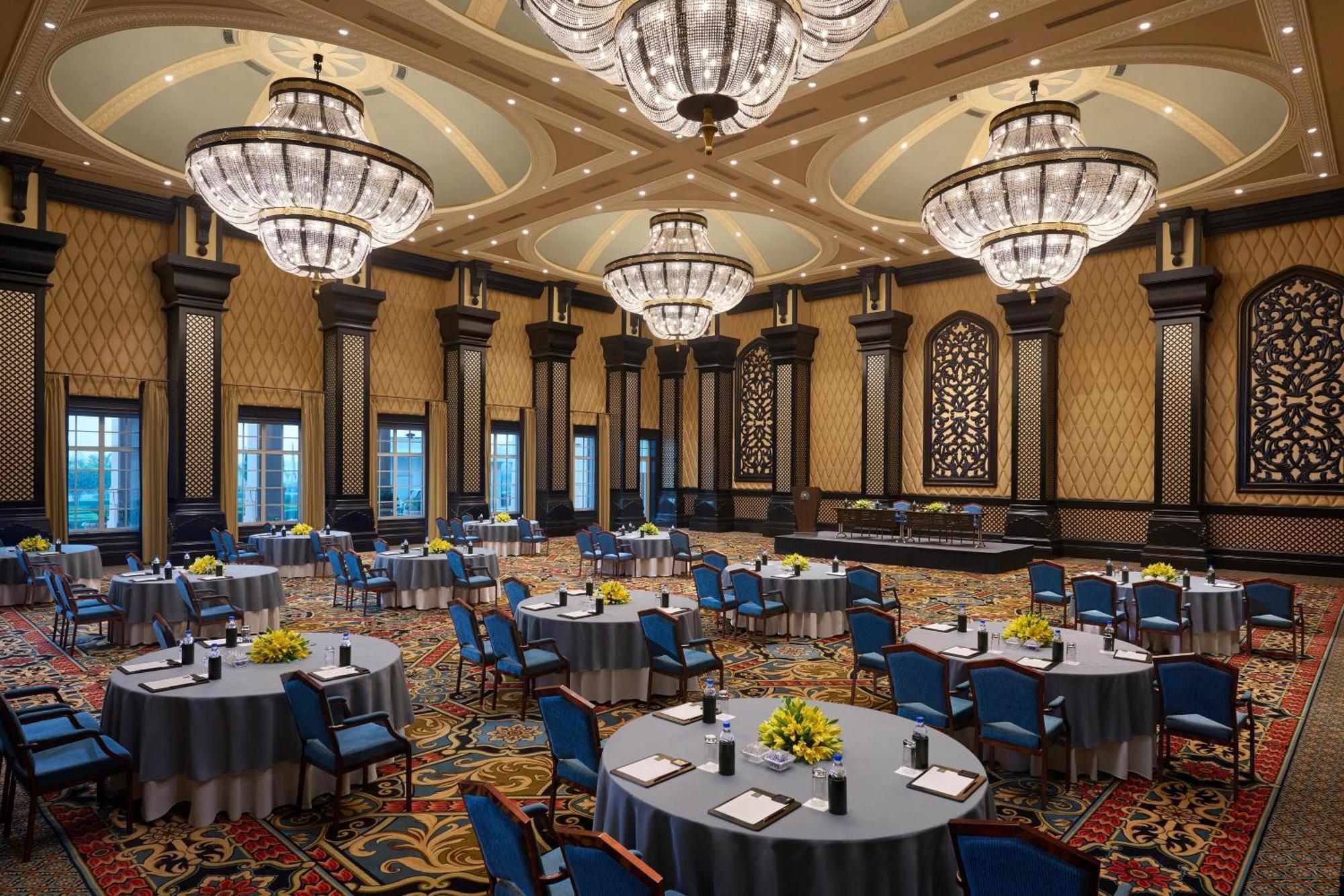 Готель Itc Grand Bharat, A Luxury Collection Retreat, Gurgaon, New Delhi Capital Region Екстер'єр фото